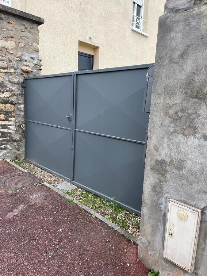 Agreable Maison De Ville A Pacy Sur Eure Eksteriør bilde
